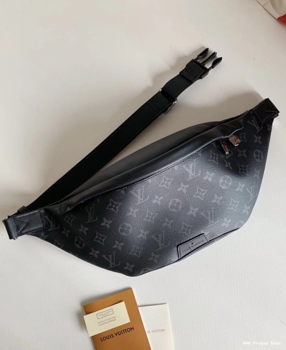 AAA Replica Ru DISCOVERY BUMBAG LOUIS VUITTON 0814